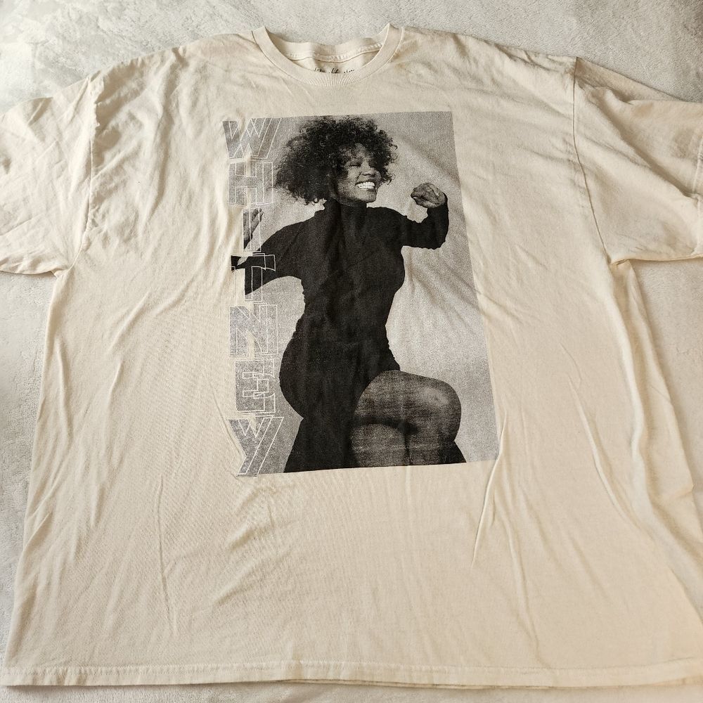 Whitney Houston Cream Colored Tshirt With Graphic Size 3XL